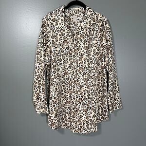 Chico's Women's Leopard Print Button Up Shirt - Size 2 (12/14) - Funky Mobwife
